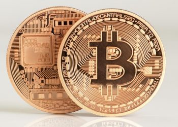 Биткоин обновил максимумы и ушел в коррекцию