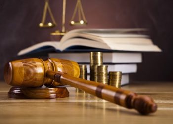 Против LavkaLavka и биокоина подано восемь исков на общую сумму 3,18 млн рублей