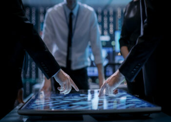 Особенности развития ведущих корпоративных блокчейн-платформ