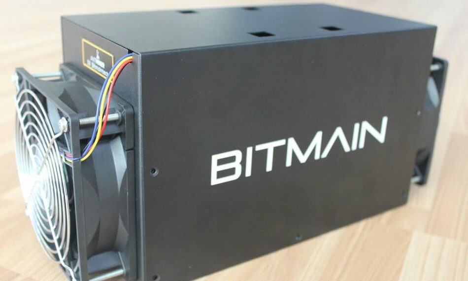 Американская компания закупит 10 500 майнеров у Bitmain