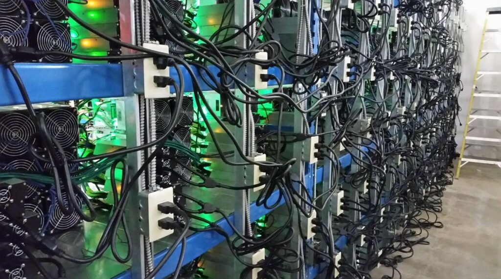 Власти Абхазии обвинили майнеров в энергетическом кризисе