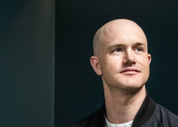 Биржа Coinbase официально сообщила о намерении выйти на фондовый рынок