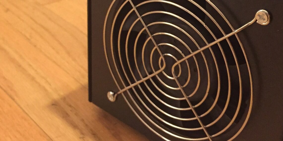 Биткоин-майнеры всего за час заработали более $4 млн