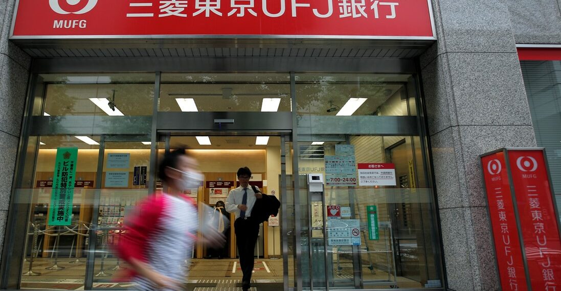 Крупнейший банк Японии выпустит стейблкоин для мгновенных расчетов по цифровым ценным бумагам