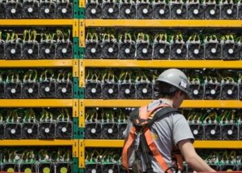 Потери крупнейших биткоин-майнеров превысили $1 млрд