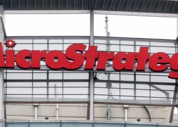 Резкое падение на 16% стоимости акций MicroStrategy | Тем не менее, биткоин остается устойчивым